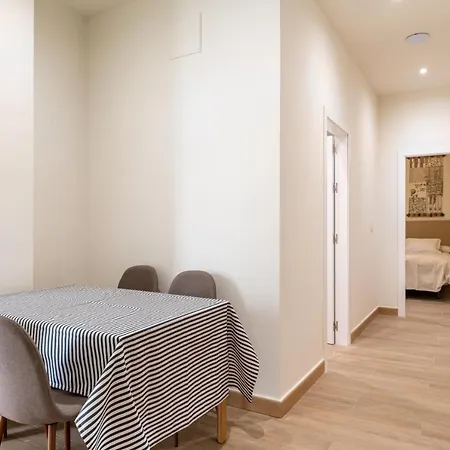 Cervantes 17 Apartment *