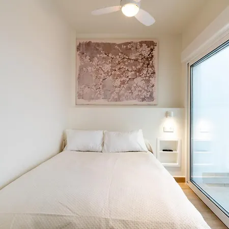 Apartment Cervantes 17 *