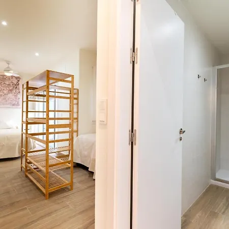 Apartment Cervantes 17 *